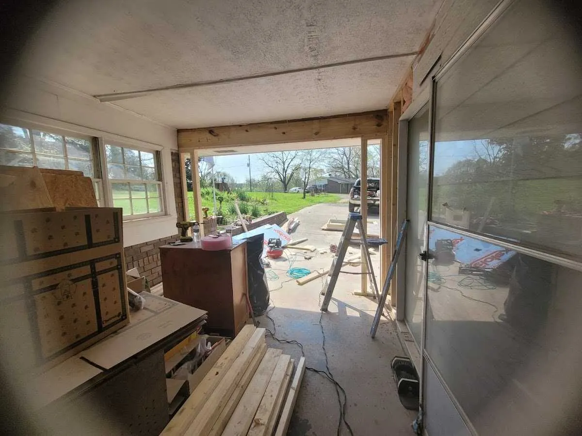 Air movers and dehumidifier for Water Mitigation Services in River Edge